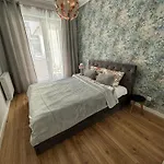 Garbary Old Town Lux 106, Self Check-in 24h, Free Parking Apartment *