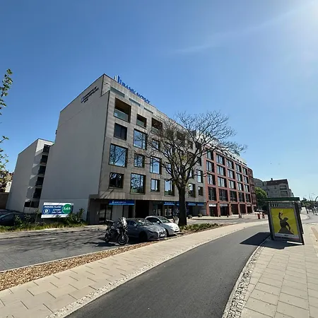 Apartment Garbary Old Town Lux 106, Self Check-in 24h, Free Parking Posen